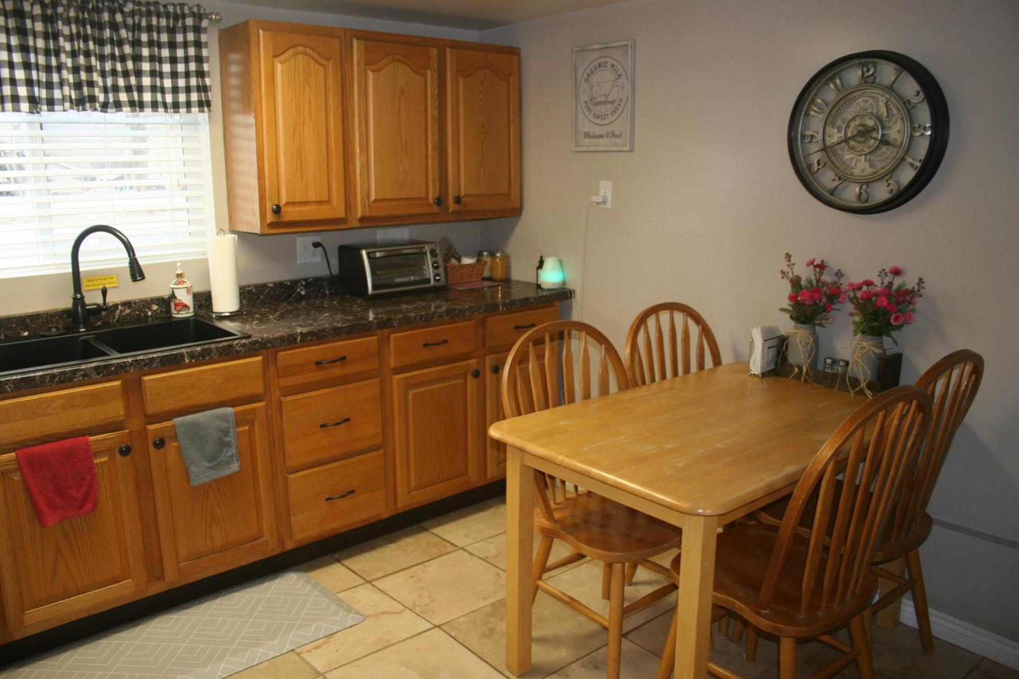 Laytons Loft Bed And Breakfast Manti Exterior photo